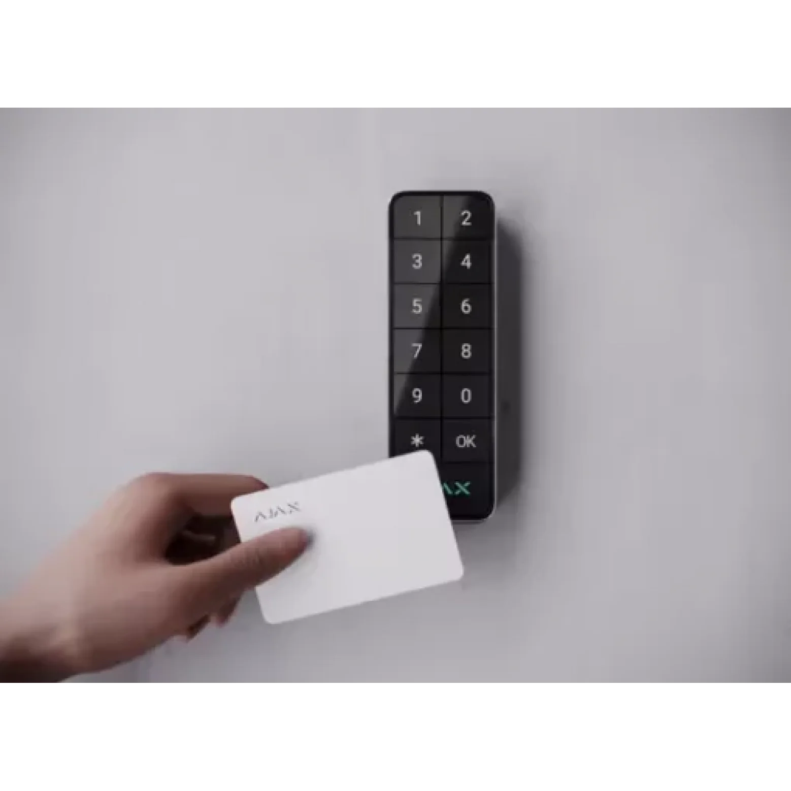 AJAX KeyPad Outdoor Jeweller sans fil avec DESFire et lecteur de cartes BLE Noir AJAX KeyPad Outdoor Jeweller sans fil avec DESFire et lecteur de cartes BLE Noir